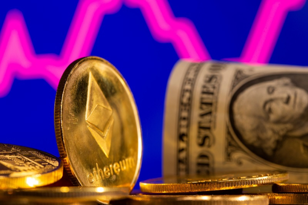 Ethereum à 4000 $ (+71%) dans 4 mois grâce aux ETF ETH, prédit Standard Chartered Ethereum à 4000 $ (+71%) dans 4 mois grâce aux ETF ETH, prédit Standard Chartered